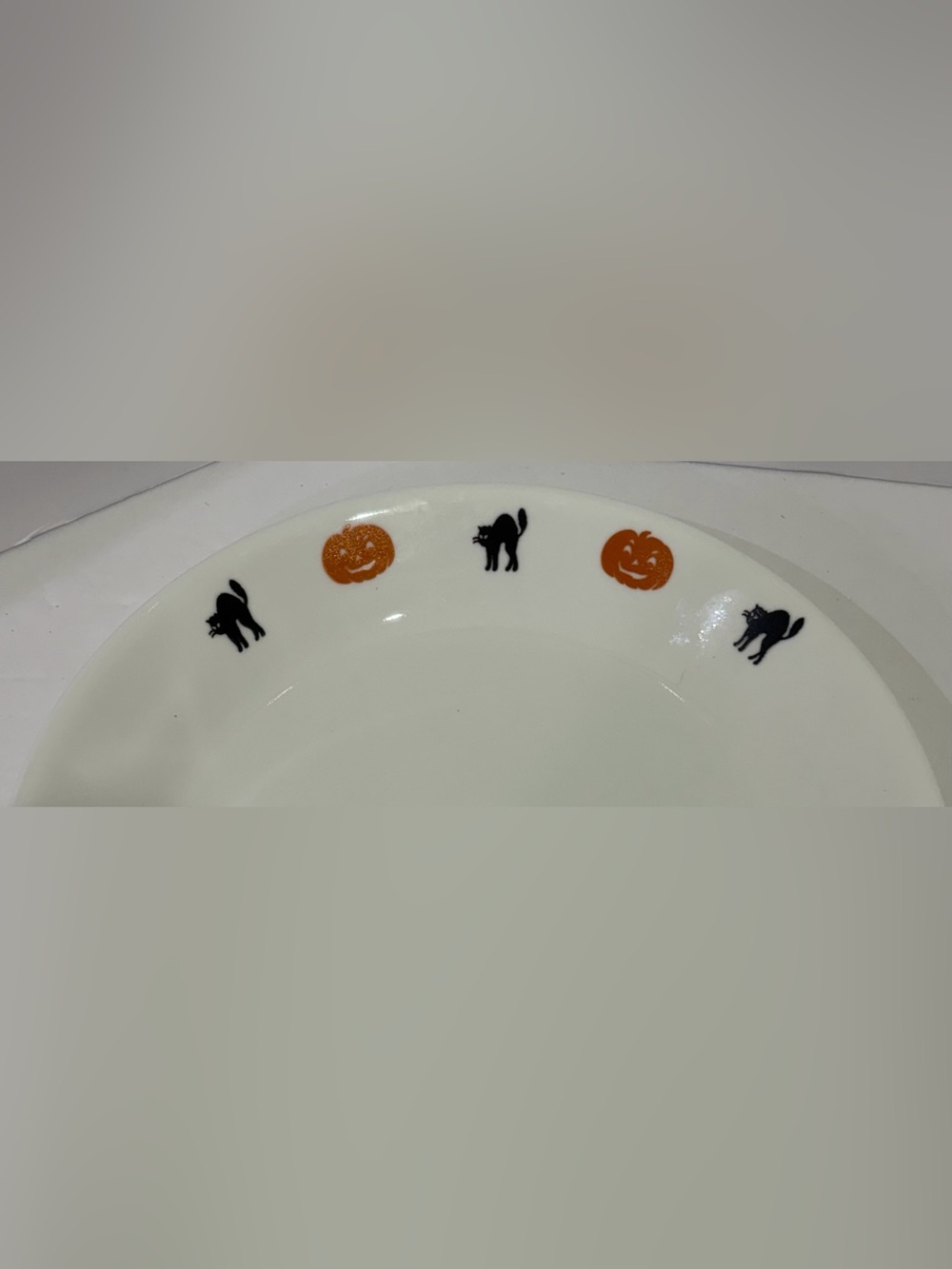 Rare Corelle “Cats & Bats” Halloween Platter, 8.5” Bowl and Small Snack Bowl - Picture 5 of 13
